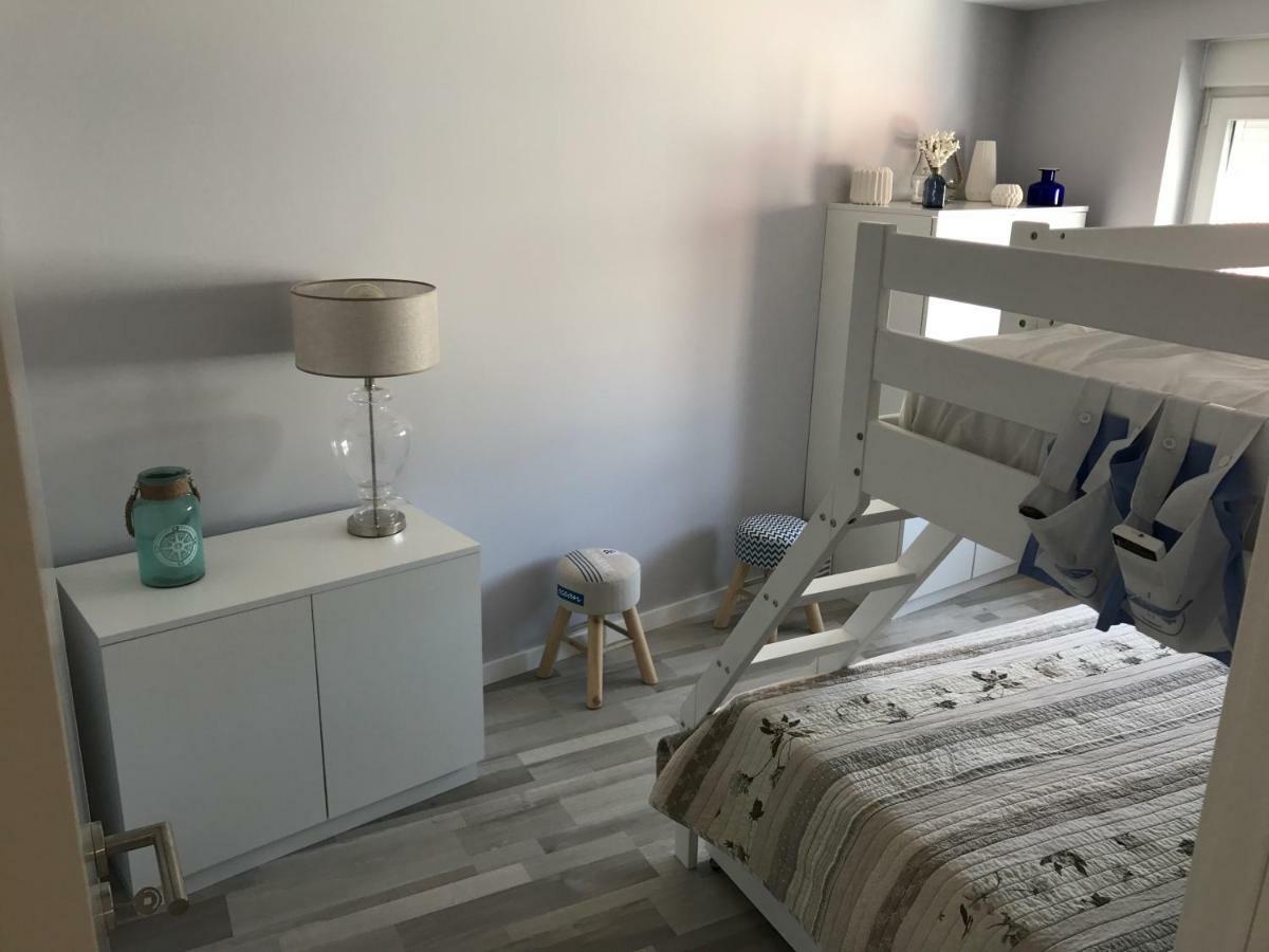 Blue Bay Beach Apartment Сесимбра Екстериор снимка