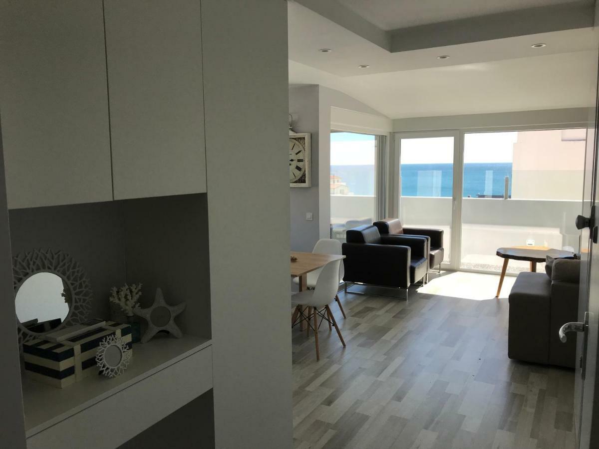 Blue Bay Beach Apartment Сесимбра Екстериор снимка